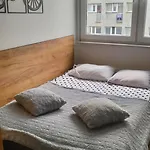 NightHost Robotnicza 32 pok 425